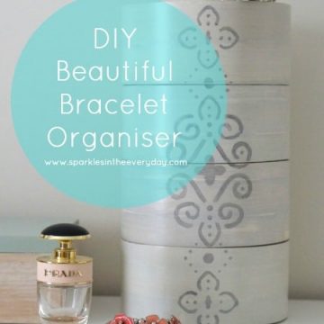 DIY Beautiful Bracelet Organiser - thrifty and useful!