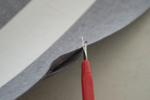 using quick un-pick to make cushions