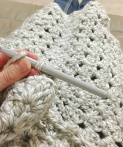 Easy DIY Crochet Blanket